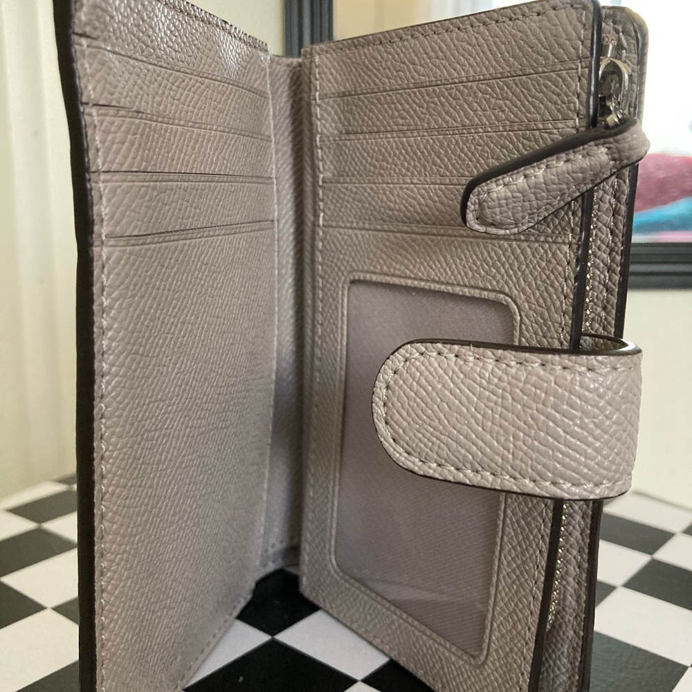 Wallet - Picture 2 of 2